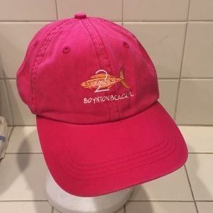 Daystone baseball style hat in great condition